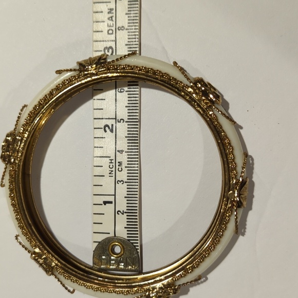 Floral Bangle Bracelet - Picture 8 of 8